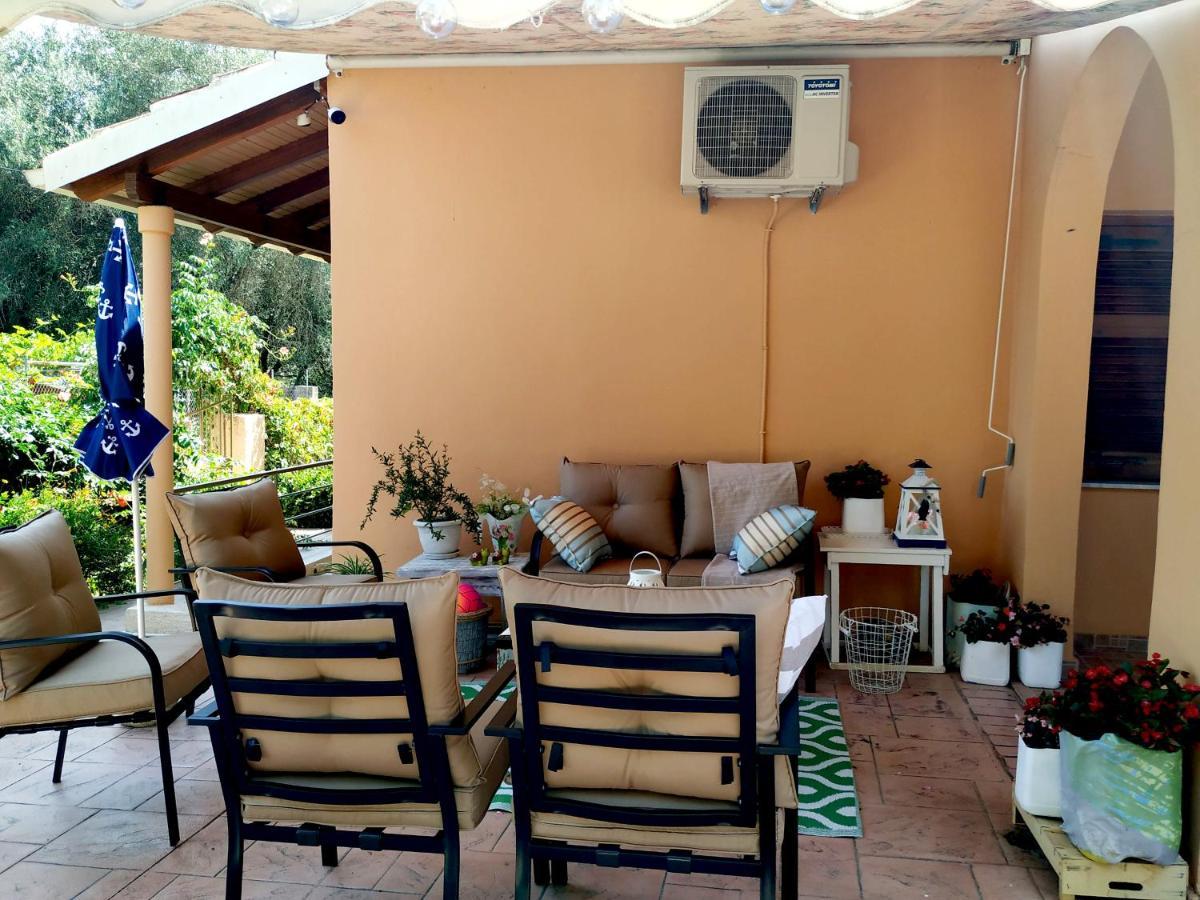 Family Holiday Apartment With Garden & Bbq Velonádes 외부 사진