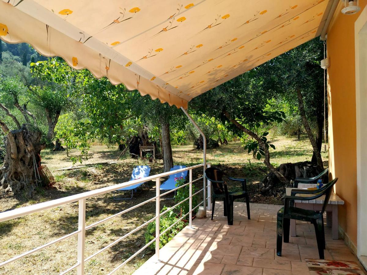 Family Holiday Apartment With Garden & Bbq Velonádes 외부 사진
