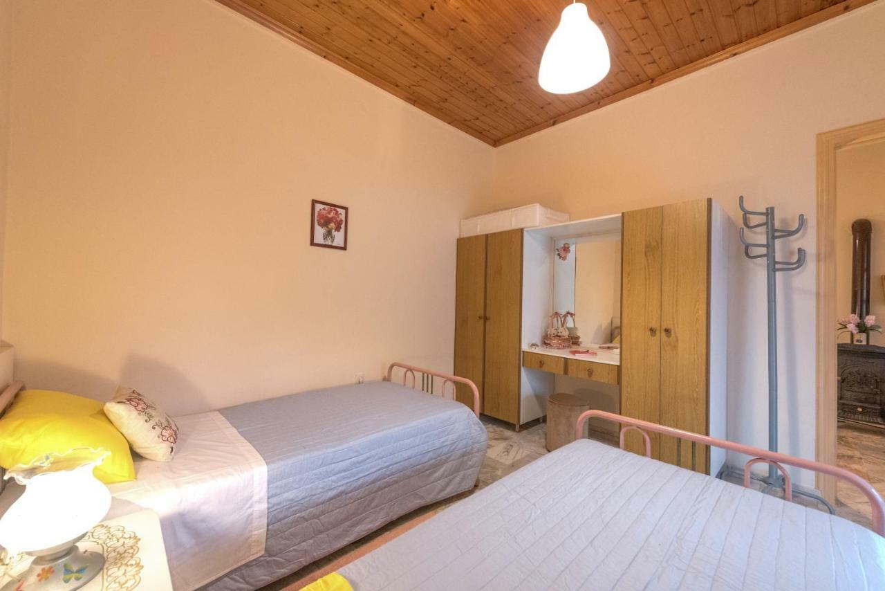 Family Holiday Apartment With Garden & Bbq Velonádes 외부 사진