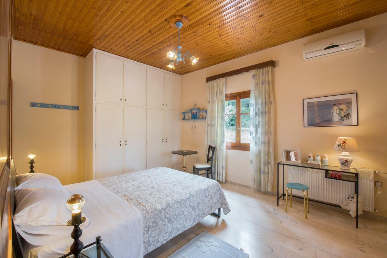 Family Holiday Apartment With Garden & Bbq Velonádes 외부 사진
