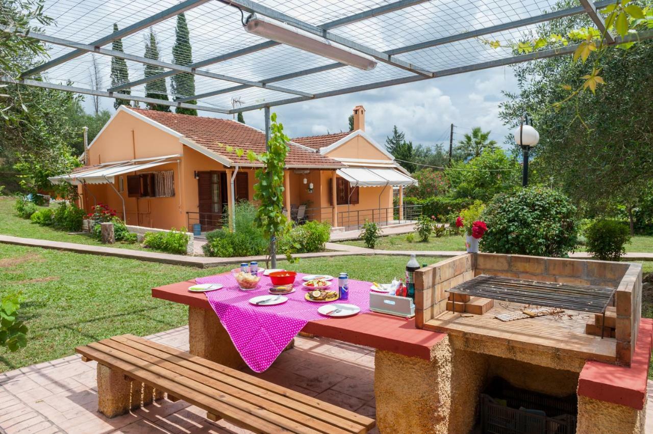 Family Holiday Apartment With Garden & Bbq Velonádes 외부 사진